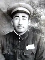 �����ʿ����Ӣͬ־��ƽ����
